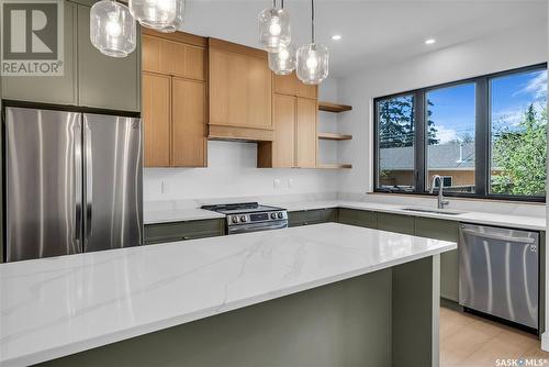 1313 Edward Avenue, Saskatoon, SK - Indoor Photo Showing Kitchen With Upgraded Kitchen