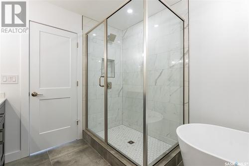 1313 Edward Avenue, Saskatoon, SK - Indoor Photo Showing Bathroom