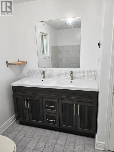 57 Blackmere Circle, Brampton, ON - Indoor Photo Showing Bathroom