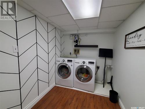 240 4Th Avenue Ne, Swift Current, SK - Indoor Photo Showing Laundry Room