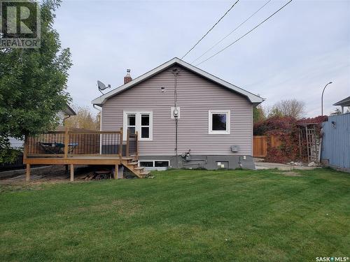 240 4Th Avenue Ne, Swift Current, SK - Outdoor With Deck Patio Veranda With Exterior