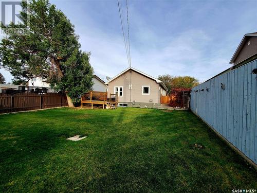 240 4Th Avenue Ne, Swift Current, SK - Outdoor With Backyard With Exterior