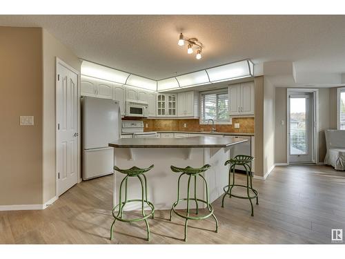 #312 9008 99 Av Nw, Edmonton, AB - Indoor Photo Showing Kitchen