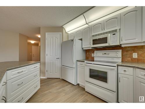 #312 9008 99 Av Nw, Edmonton, AB - Indoor Photo Showing Kitchen