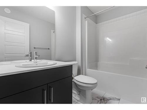 1403 13 Av Nw, Edmonton, AB - Indoor Photo Showing Bathroom