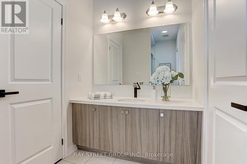 146 Petgor Path, Oakville, ON - Indoor Photo Showing Bathroom