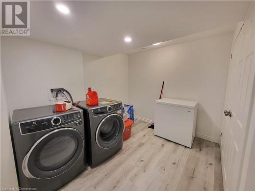 9 Tinatawa Court Unit# Lower, Kitchener, ON - Indoor Photo Showing Laundry Room