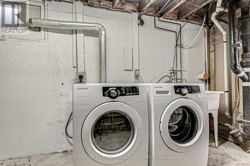 347 Thiel Street E, London, ON - Indoor Photo Showing Laundry Room