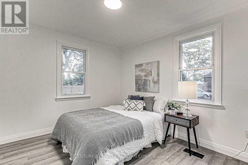 347 Thiel Street E, London, ON - Indoor Photo Showing Bedroom