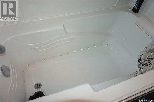 272 Plainsview Drive, Regina, SK - Indoor Photo Showing Bathroom