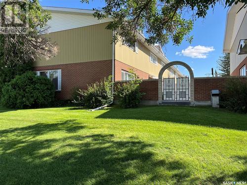 272 Plainsview Drive, Regina, SK - Outdoor