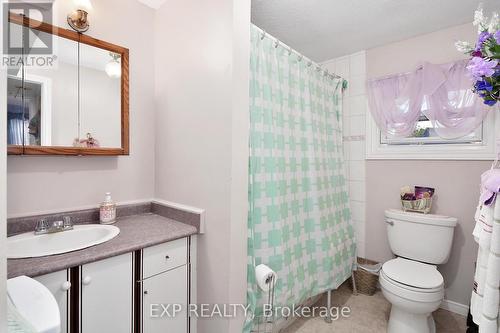 45 Strachan Street, Bayham (Port Burwell), ON - Indoor Photo Showing Bathroom