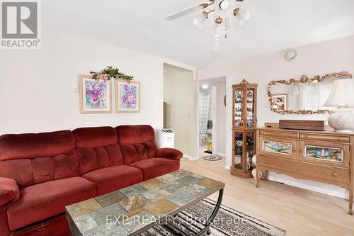 45 Strachan Street, Bayham (Port Burwell), ON - Indoor Photo Showing Living Room