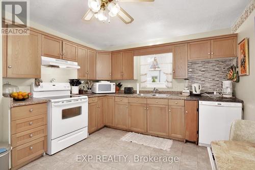 45 Strachan Street, Bayham (Port Burwell), ON - Indoor Photo Showing Kitchen With Double Sink