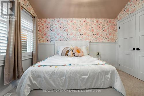 3 Oak Ridge Court, East Gwillimbury, ON - Indoor Photo Showing Bedroom