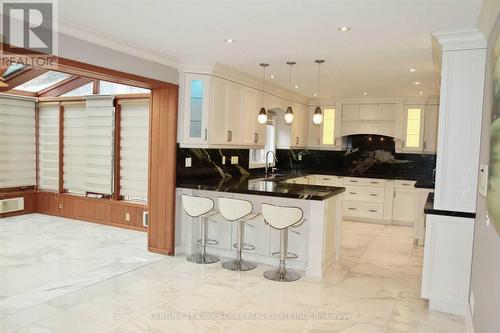 36 Personna Boulevard, Markham, ON - Indoor Photo Showing Kitchen