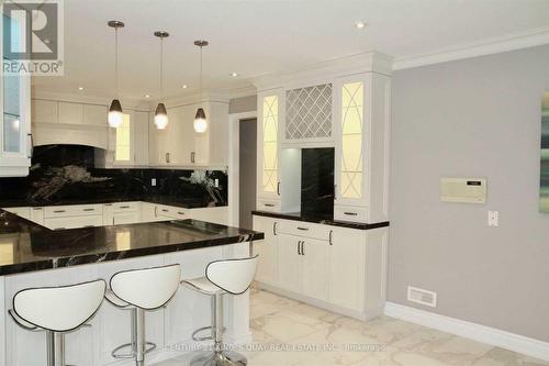 36 Personna Boulevard, Markham, ON - Indoor Photo Showing Kitchen