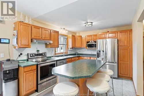 3157 Robinet, Windsor, ON - Indoor Photo Showing Kitchen