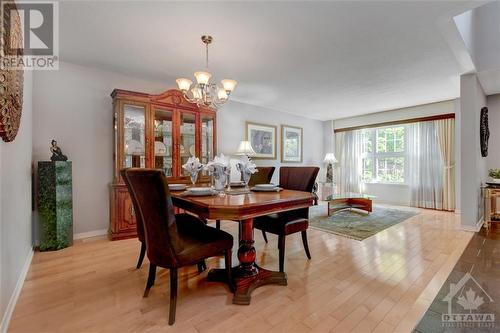 122 Marshfield Street, Ottawa, ON - Indoor Photo Showing Dining Room