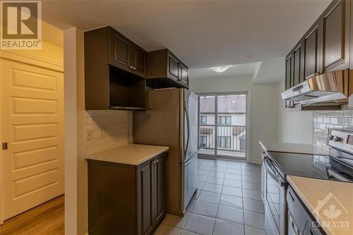 110 Bluestone Private, Ottawa, ON - Indoor Photo Showing Laundry Room