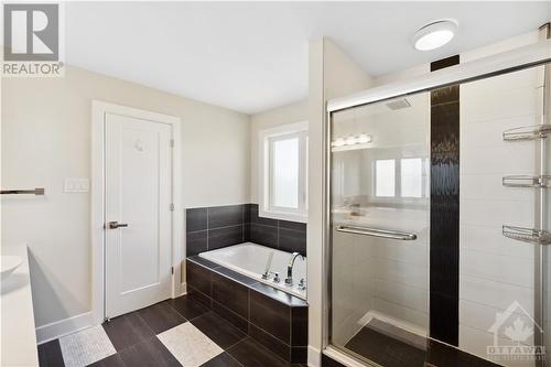 637 Capuchon Way, Ottawa, ON - Indoor Photo Showing Bathroom