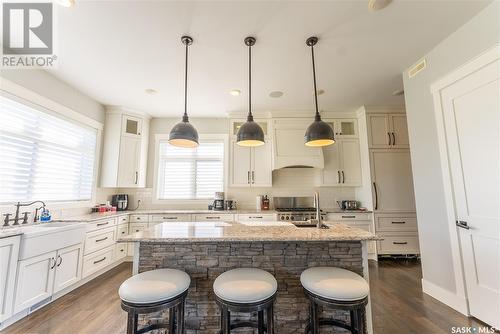 Saskatchewan Prestige Manor, Douglas Rm No. 436, SK - Indoor Photo Showing Kitchen With Upgraded Kitchen