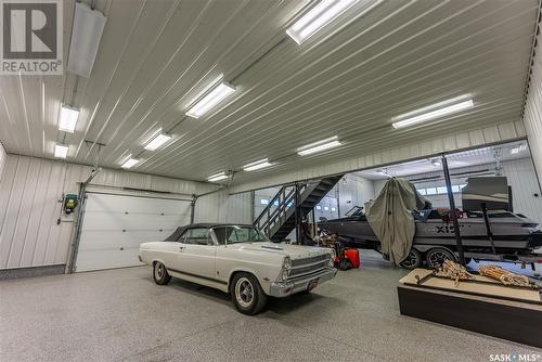 Saskatchewan Prestige Manor, Douglas Rm No. 436, SK - Indoor Photo Showing Garage