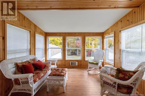 298 Buckingham Avenue, Riverview, NB - Indoor Photo Showing Living Room