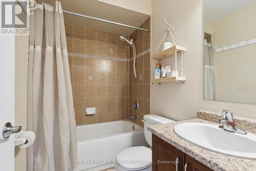 5 Ignatius Lane, Toronto, ON - Indoor Photo Showing Bathroom