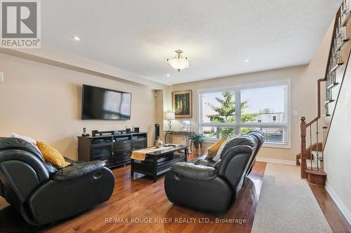 5 Ignatius Lane, Toronto, ON - Indoor Photo Showing Living Room