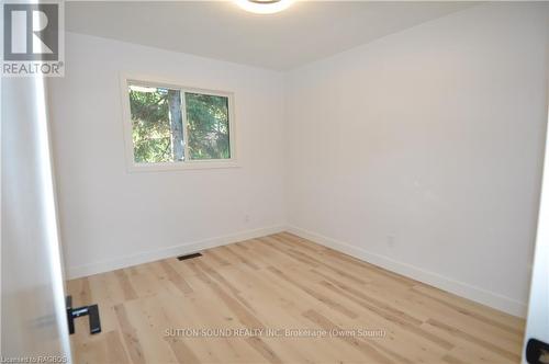 857 9Th Avenue E, Owen Sound, ON - Indoor Photo Showing Other Room