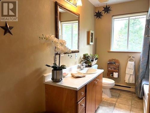 421 Casimir Road, St. Charles, ON - Indoor Photo Showing Bathroom