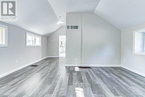 Unit 2 livingroom - 751 Nelson Street, Woodstock, ON - Indoor Photo Showing Other Room