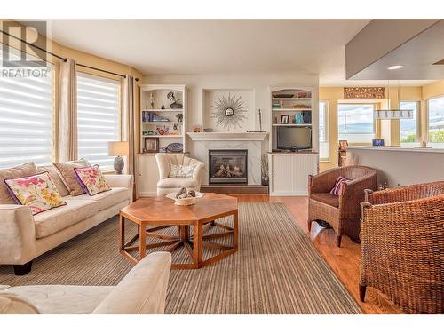 3 Quail Vista Place, Vernon, BC - Indoor Photo Showing Living Room With Fireplace