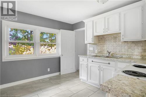 190 Pinebush Road, Cambridge, ON - Indoor Photo Showing Kitchen