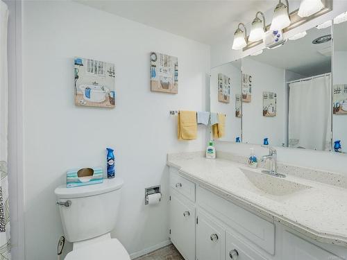 315-2040 White Birch Rd, Sidney, BC - Indoor Photo Showing Bathroom