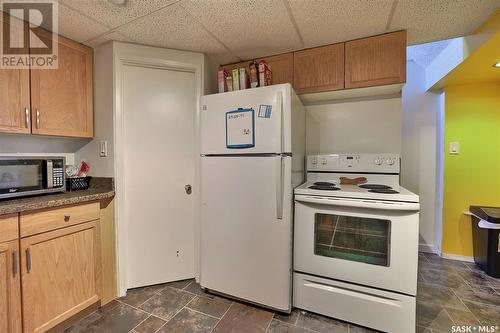 3704 Sherwood Drive, Regina, SK - Indoor Photo Showing Kitchen