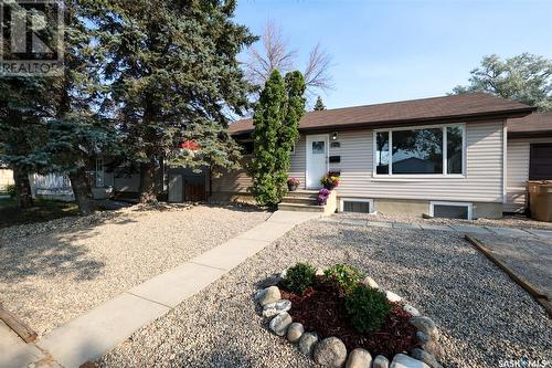 3704 Sherwood Drive, Regina, SK - Outdoor