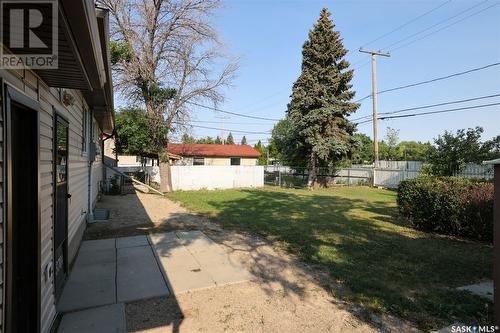 3704 Sherwood Drive, Regina, SK - Outdoor