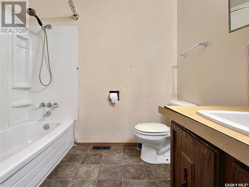 503 Steele Street, Cut Knife, SK - Indoor Photo Showing Bathroom