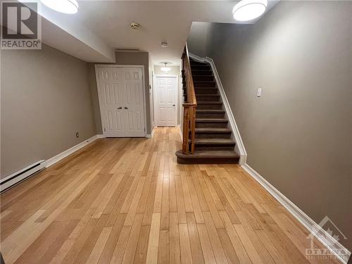 Family room with hardwood floors - 407 Mackay Street Unit#B, Ottawa, ON - Indoor Photo Showing Other Room