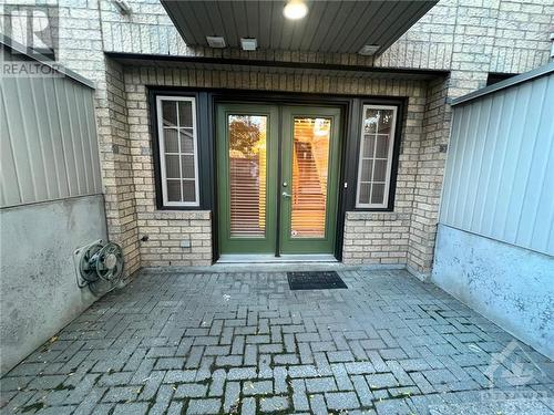 Private patio with interlock - 407 Mackay Street Unit#B, Ottawa, ON - Outdoor