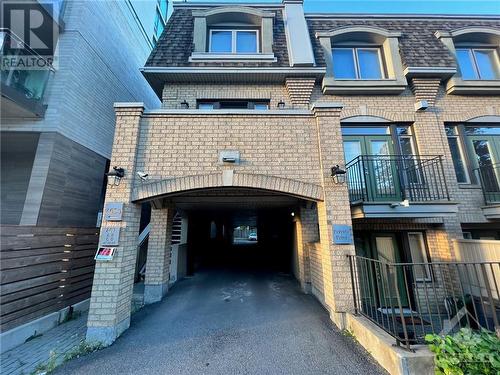 Front of building on Mackay -Unit B quiet and private away from street traffic yet right in the heart of it all - 407 Mackay Street Unit#B, Ottawa, ON - Outdoor With Balcony