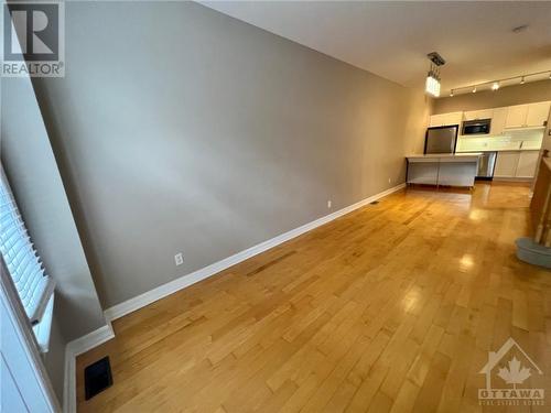 Open living/dining area - 407 Mackay Street Unit#B, Ottawa, ON - Indoor