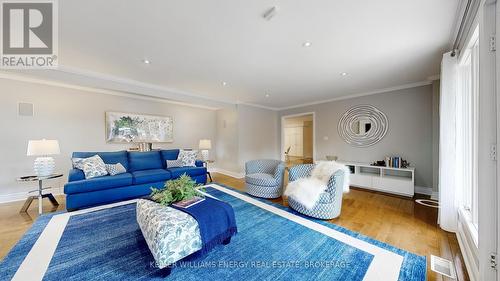 5 Mcnamara Court, Ajax (Northwest Ajax), ON - Indoor Photo Showing Living Room