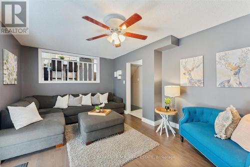 799 Rodney Court, Oshawa (Centennial), ON - Indoor Photo Showing Living Room