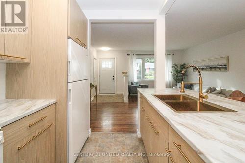 1472 Westbrook Drive, Peterborough (Monaghan), ON - Indoor Photo Showing Kitchen