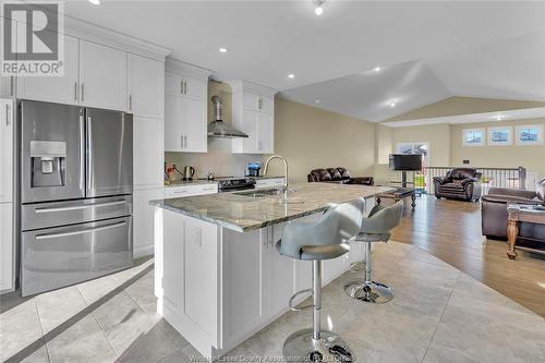 305 Morin Road, Amherstburg, ON - Indoor Photo Showing Kitchen With Upgraded Kitchen