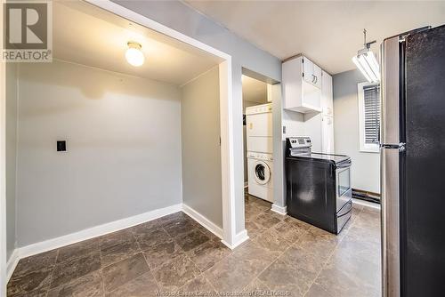 3 Montgomery Crescent, Wallaceburg, ON - Indoor Photo Showing Laundry Room