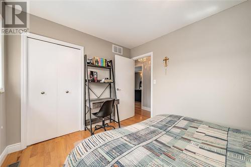 2083 Shawnee Road, Tecumseh, ON - Indoor Photo Showing Bedroom